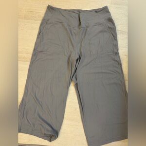 Lululemon Align Wide Leg Crop - Size 20 - Light Gray